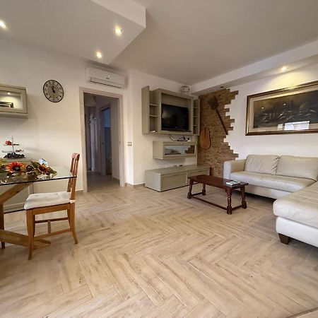The Refuge Apartment Porto Torres Exterior foto