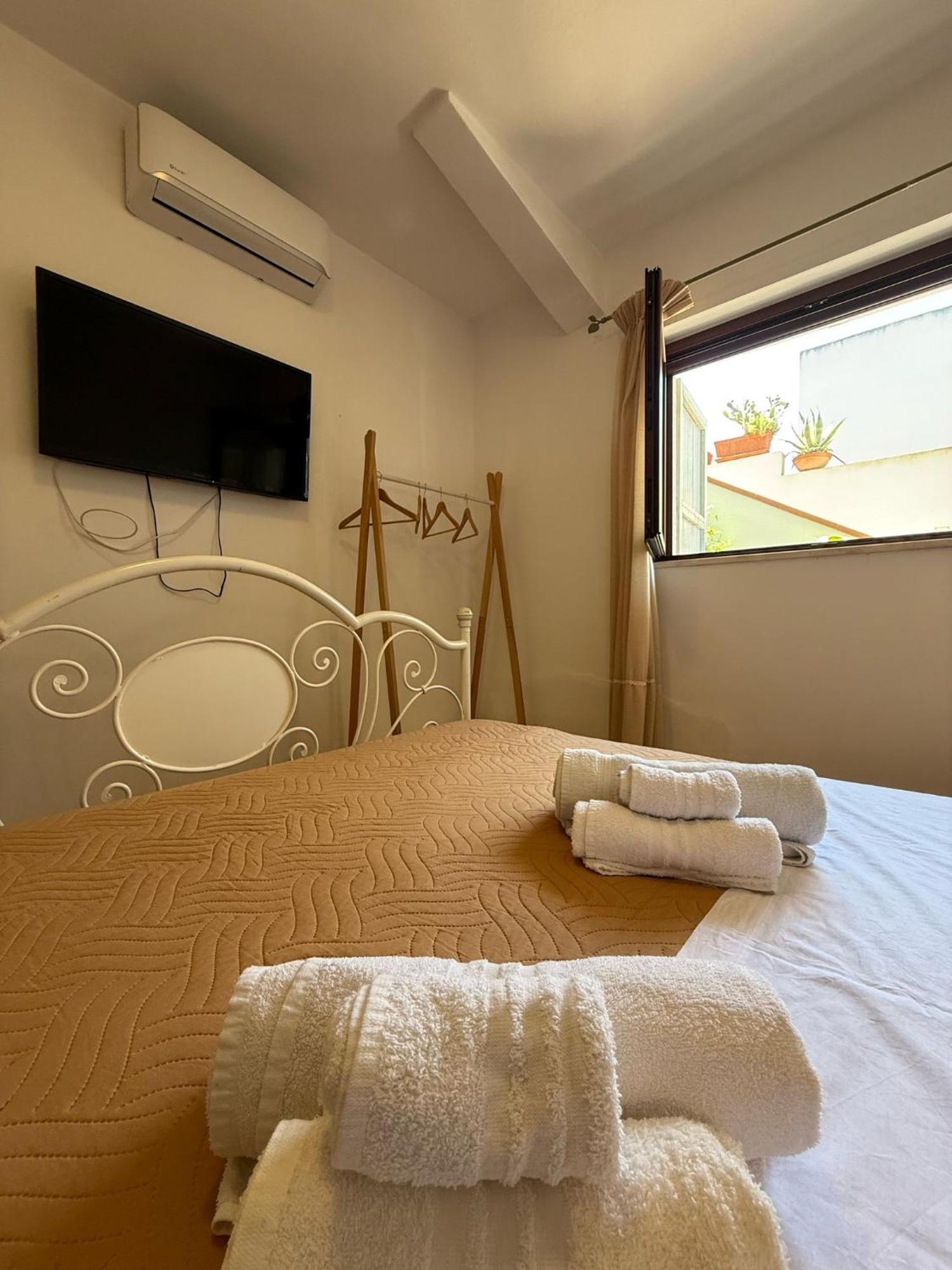 The Refuge Apartment Porto Torres Exterior foto